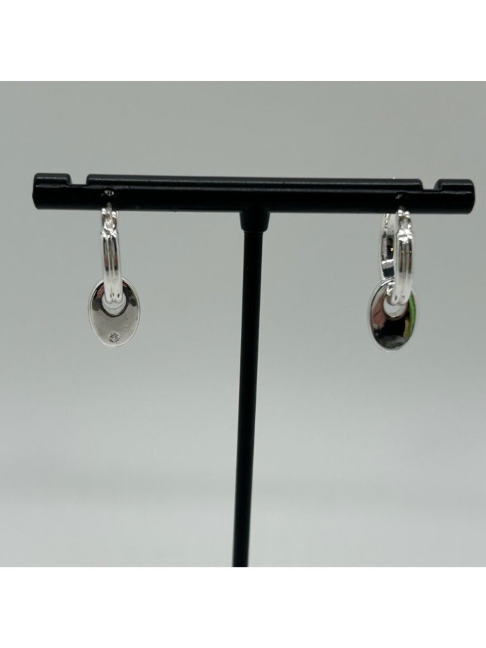 Chaps Silver Tone Hoop Small Dangle Charm Disc Coin Drop Pierced Modern - Picture 11 of 14